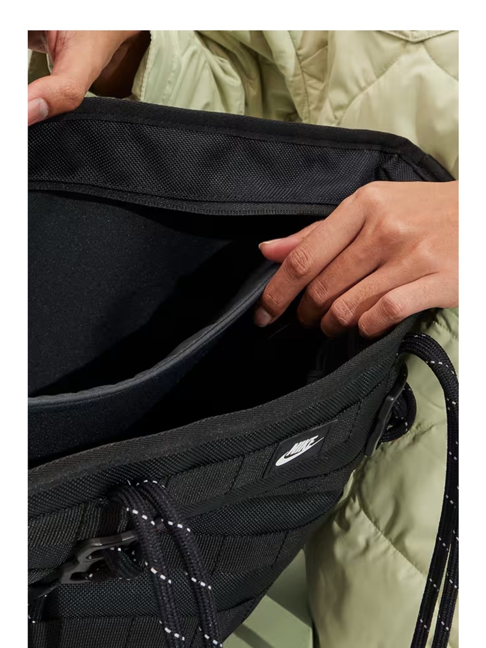 NWT Nike Sportswear RPM Tote Bag 26L Travel Gym Laptop
Shoulder Bag FJO439-010 - Picture 3 of 15